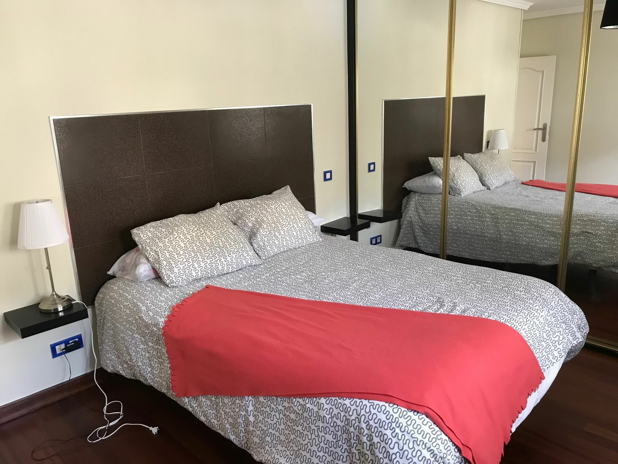 Apartamentos Vintage Menendez Pelayo Santander Exteriör bild